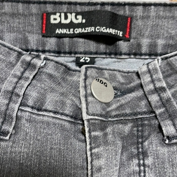 BDG Urban Outfitters Vintage Ankle Grazer Cigarette Jeans Size 25 - Picture 2 of 9